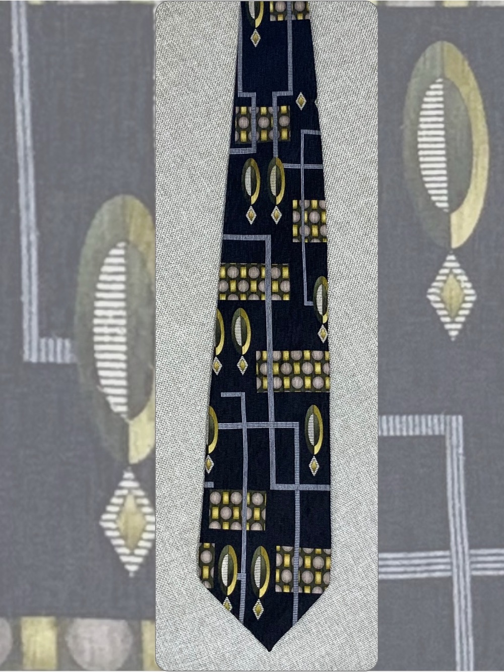 Vintage Cocktail Collection Champagne Silk Tie Stonehenge